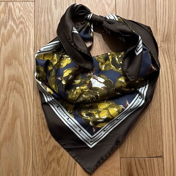 Aquascutum Large Floral Silk Scarf - Picture 6 of 6